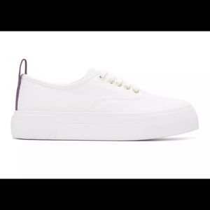 White canvas mother sneakers